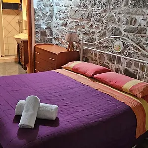 Stone House Montalbano Elicona
